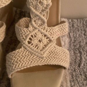 Sun&stone 8.5 wedges ☀️